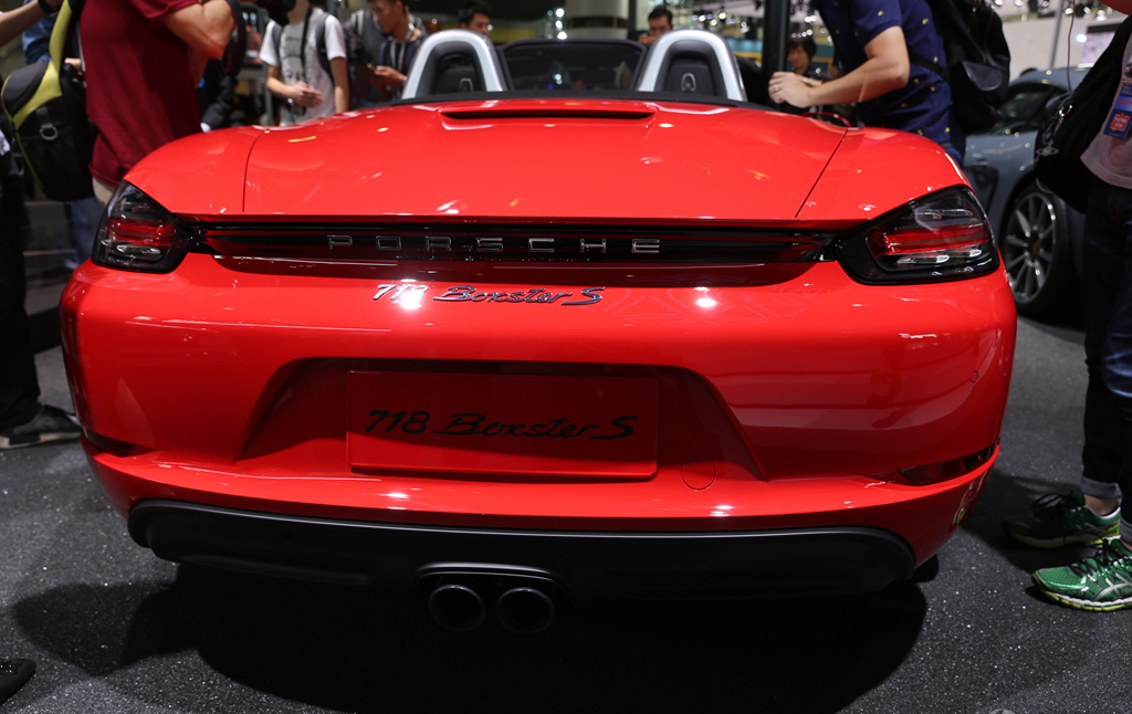 给大家分享一款保时捷718boxsters