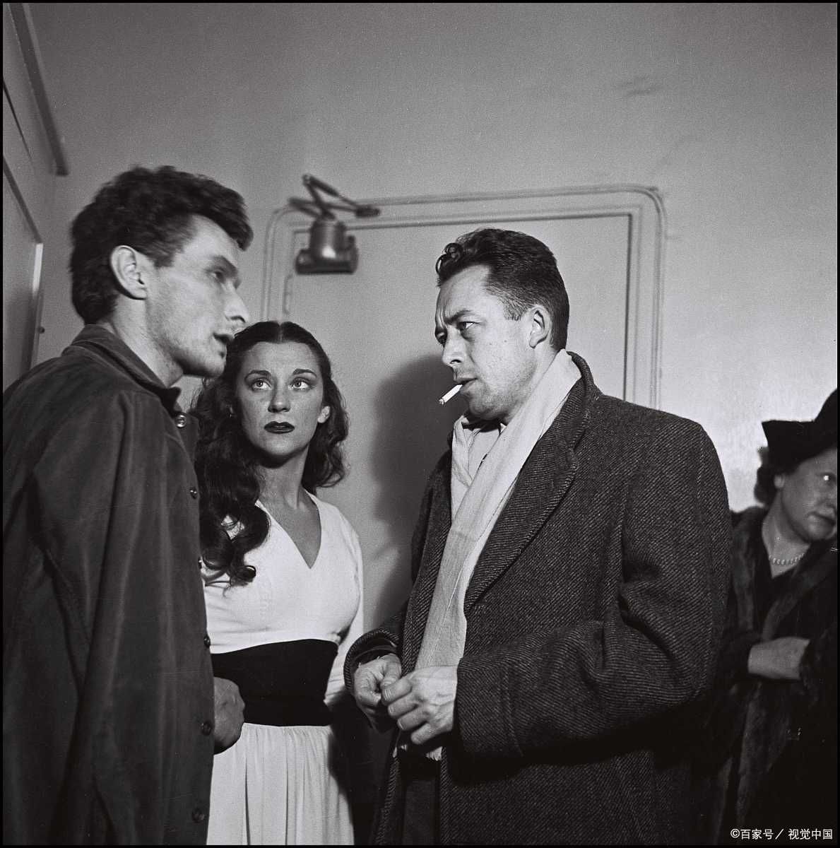 格格不入.存在主义.我们很少信任.加缪