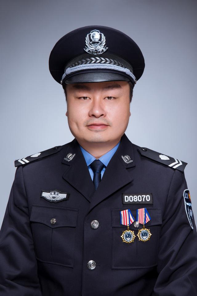 从灭火英雄到辅警机长 武汉第二届"最美辅警"和"百佳辅警"评选揭晓