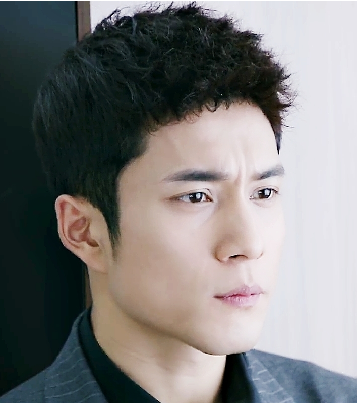 纷纷表示看时不自觉的全程姨母笑了,简直被韩东君饰演的程铮给酥到了