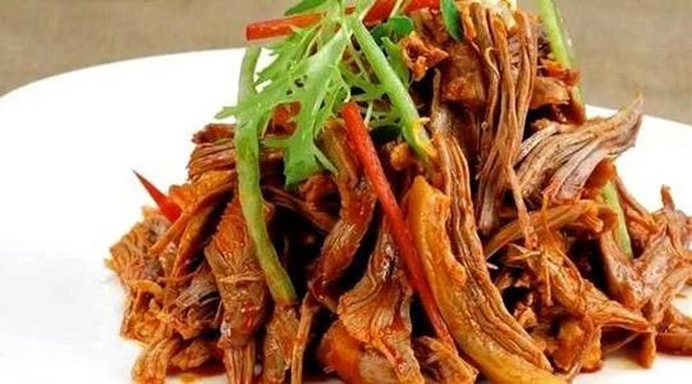 城市身边事#【长春美食】长春蹄花丝是很有特色的吉林小吃,以蹄为