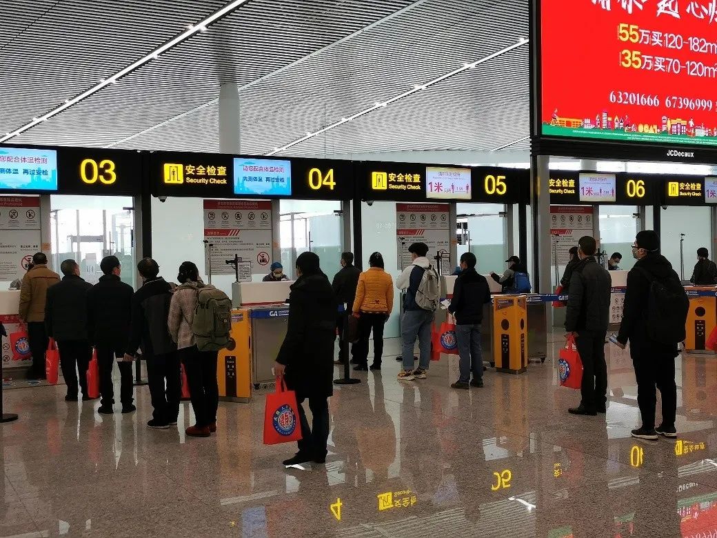 定制"包座"!山航助力重庆贫困劳动力赴济南务工