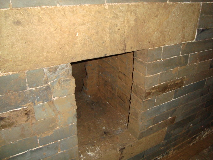 1950年,收藏家花5根金条买了一瓶,专家:最少值4个鬼谷子下山图