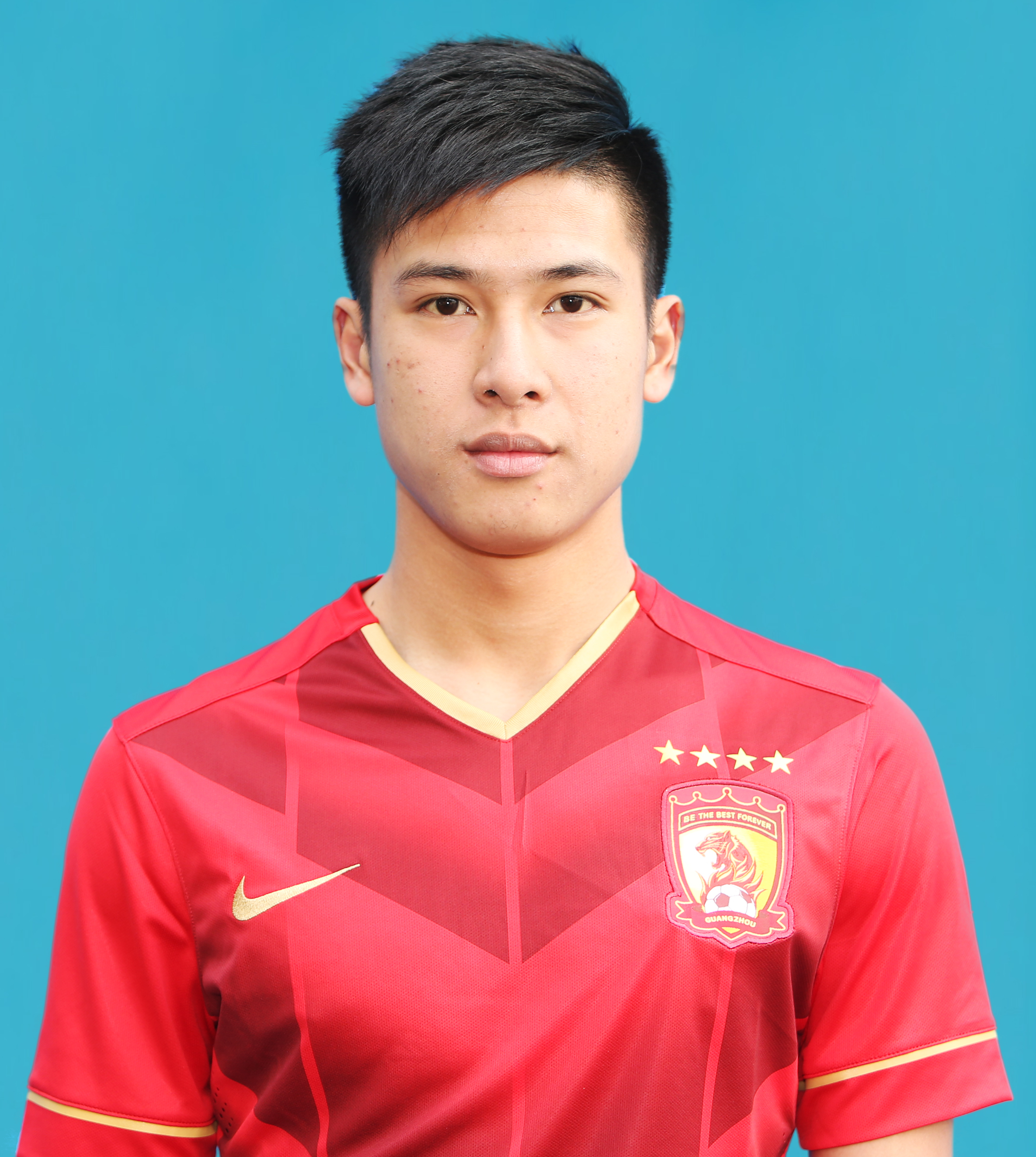 广州恒大最帅的男人回来了!但自作孽的他在恒大只会继续沉沦下去