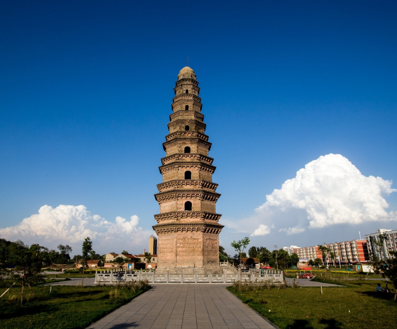 唐宋古塔嬗递范例—河南明福寺塔,为数不多的大型佛寺砖塔之一