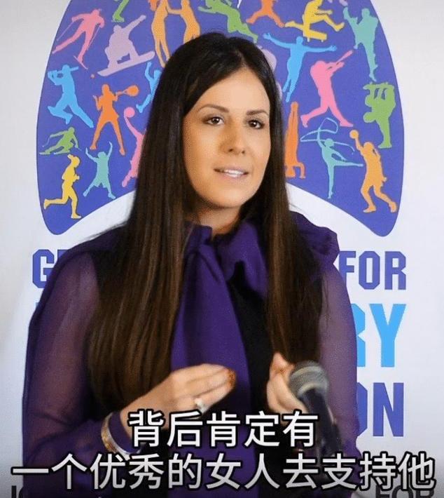 塞尔维亚总统火了,总统夫人真容也被扒出来了,女网友:死心了!