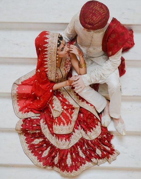 各国特色婚纱礼服,哪款惊艳了你的目光?