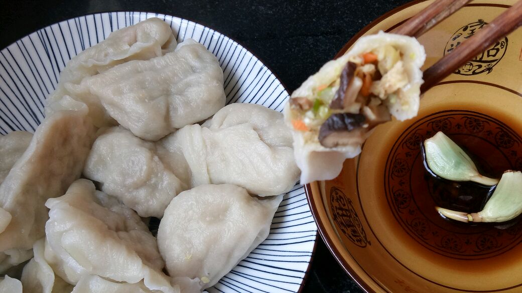 饭店的素馅水饺为什么好吃?原来有诀窍,新手一看就会