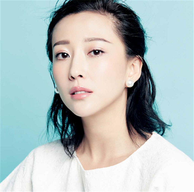 她是《太极宗师之太极门》里的"血莲",在现实中竟如此性感靓丽