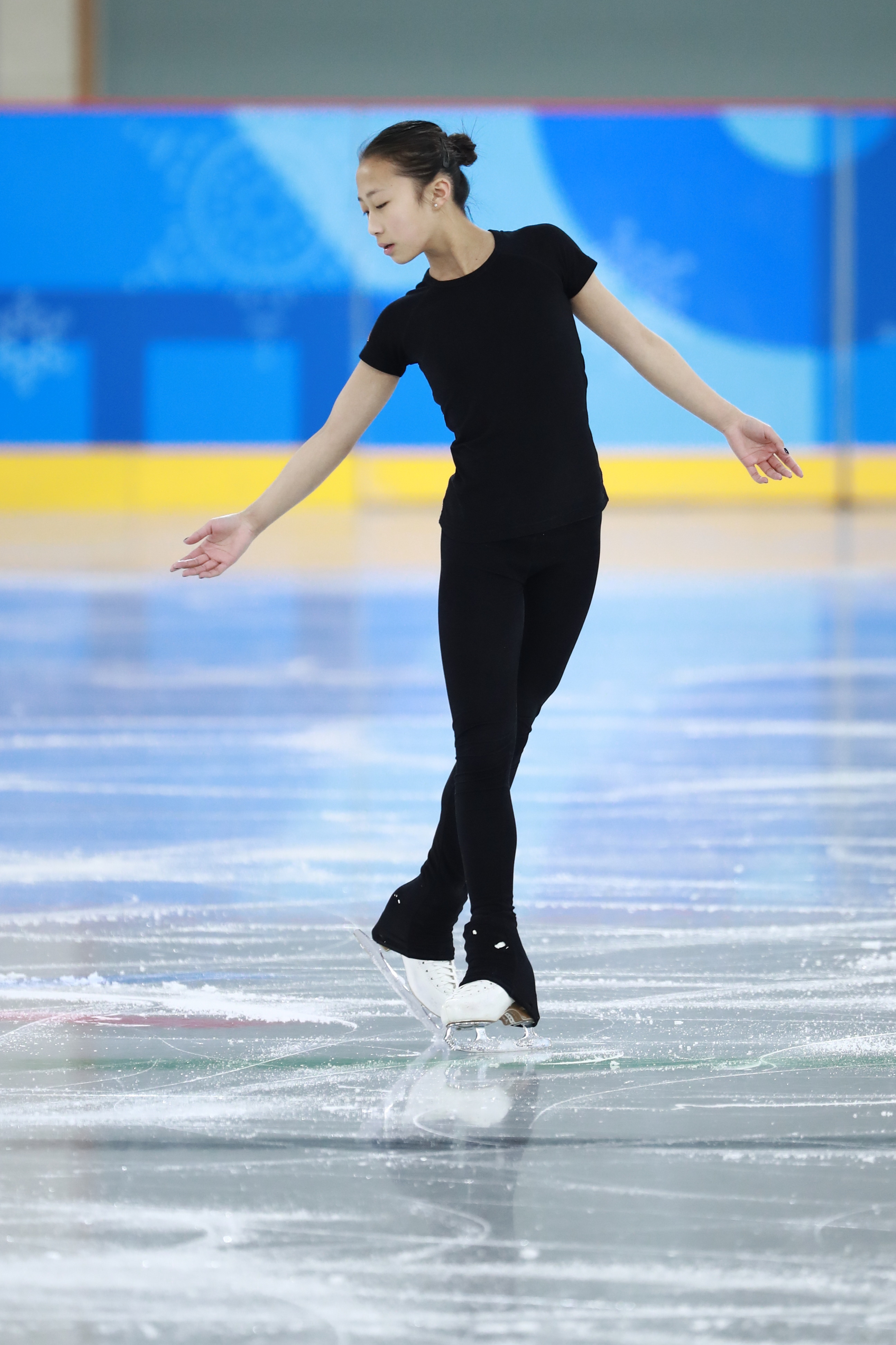 花样滑冰女子单人滑运动员李香凝在江陵加紧训练