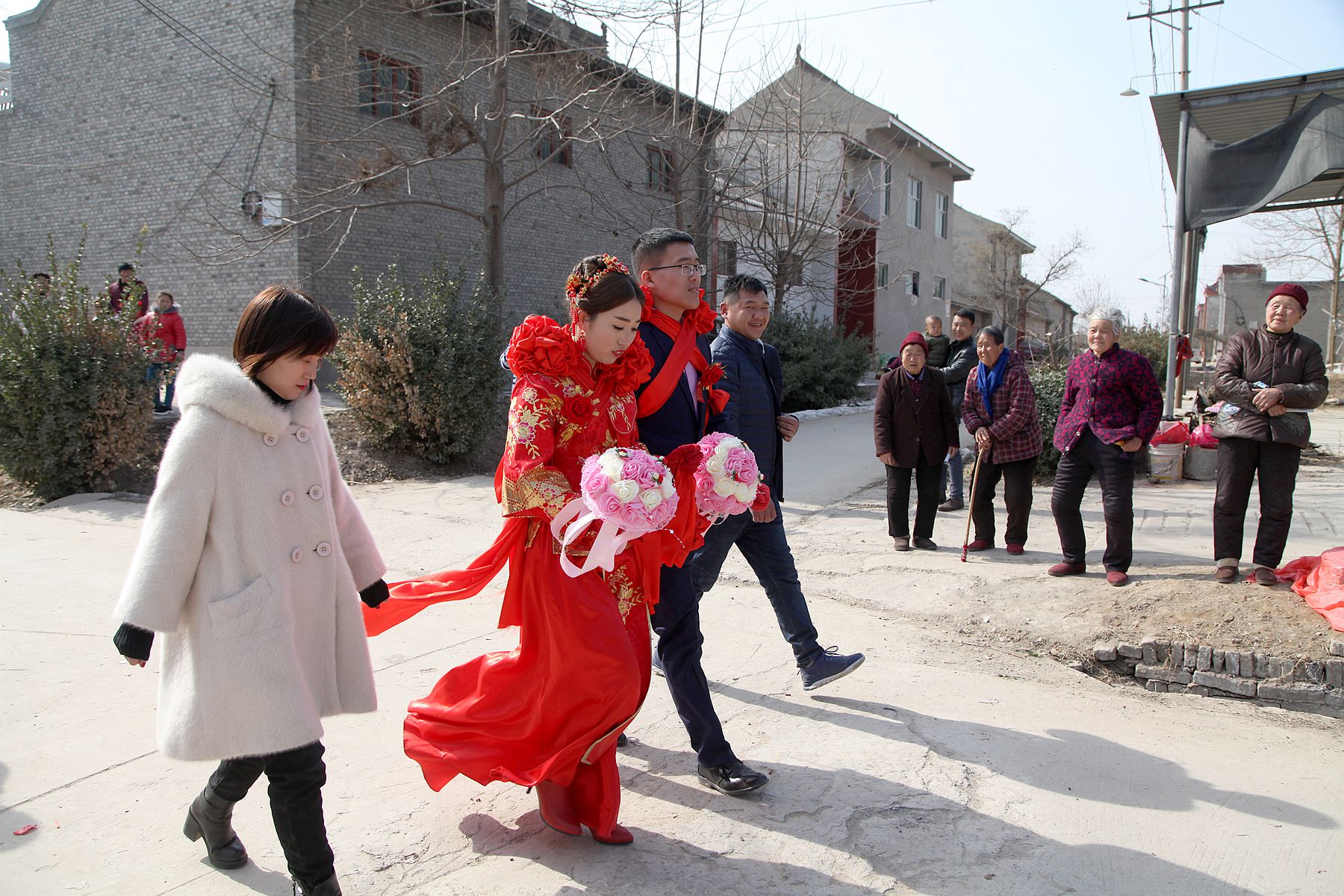 农村娶媳妇的照片图片