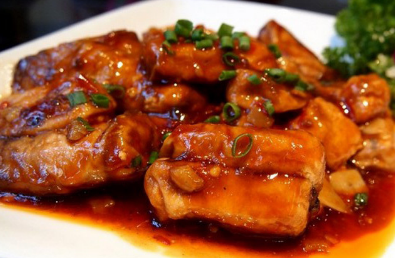 安徽非常驰名的传统特色佳肴——虎皮毛豆腐