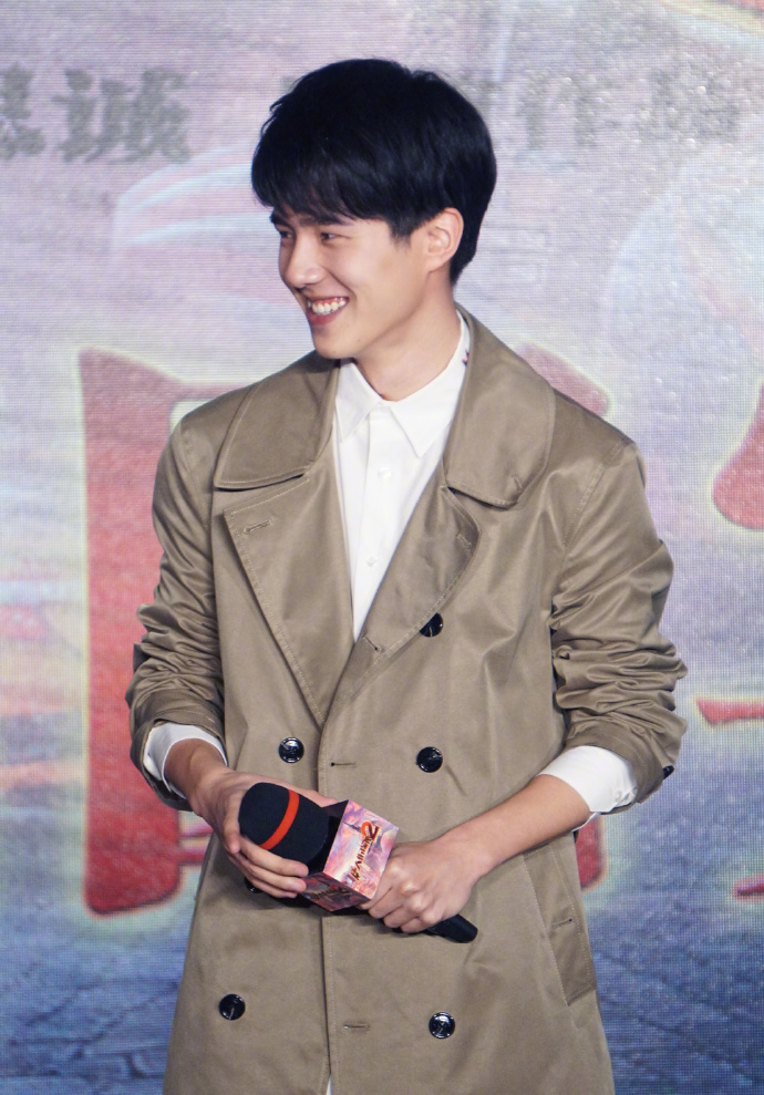 "强肖昊"组合,片中三人聚首纽约,开启"唐探宇宙"!