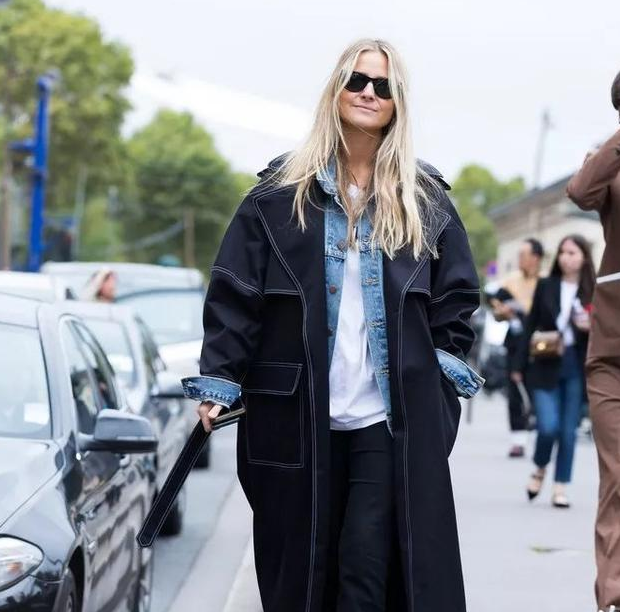 外国美女街头帅气潮服穿搭,是今年的时尚风向标!