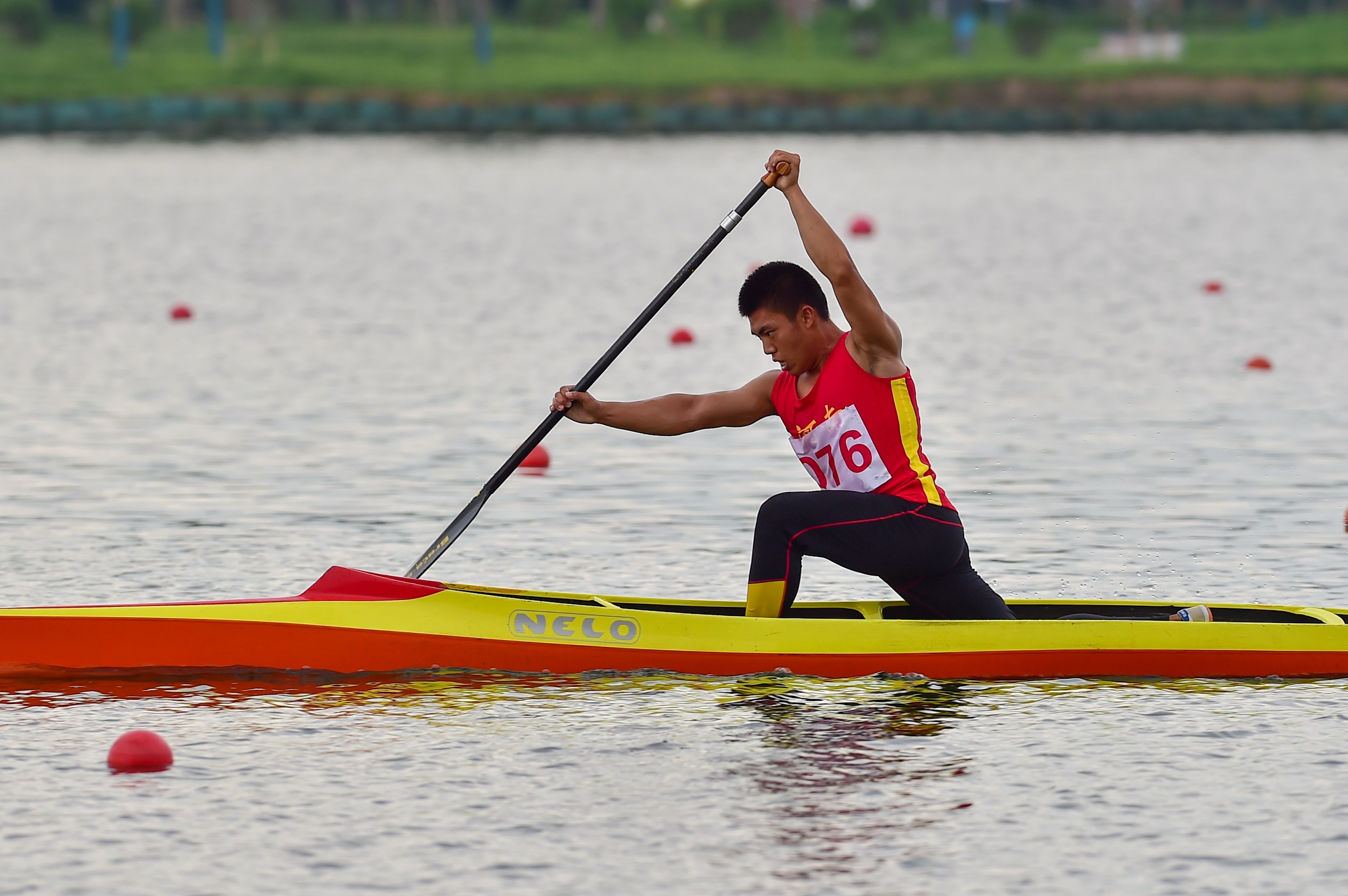 皮划艇静水——社会俱乐部组男子5公里单人划艇赛况