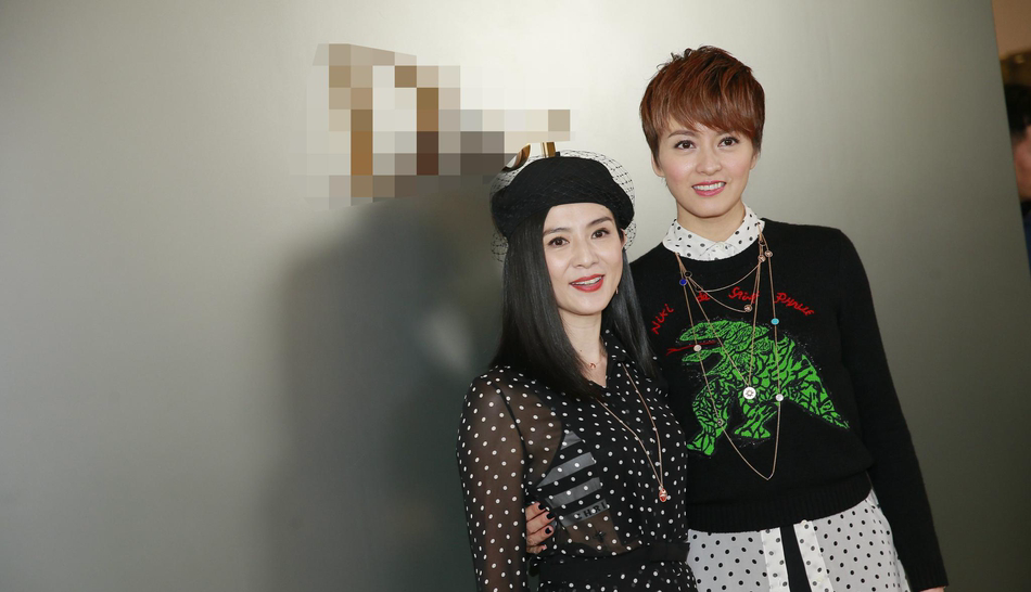 组图:好久不见!好姐妹梁咏琪杨采妮同框依然青春靓丽