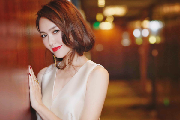 娱乐圈姓唐的4位明星,有你喜欢的吗?