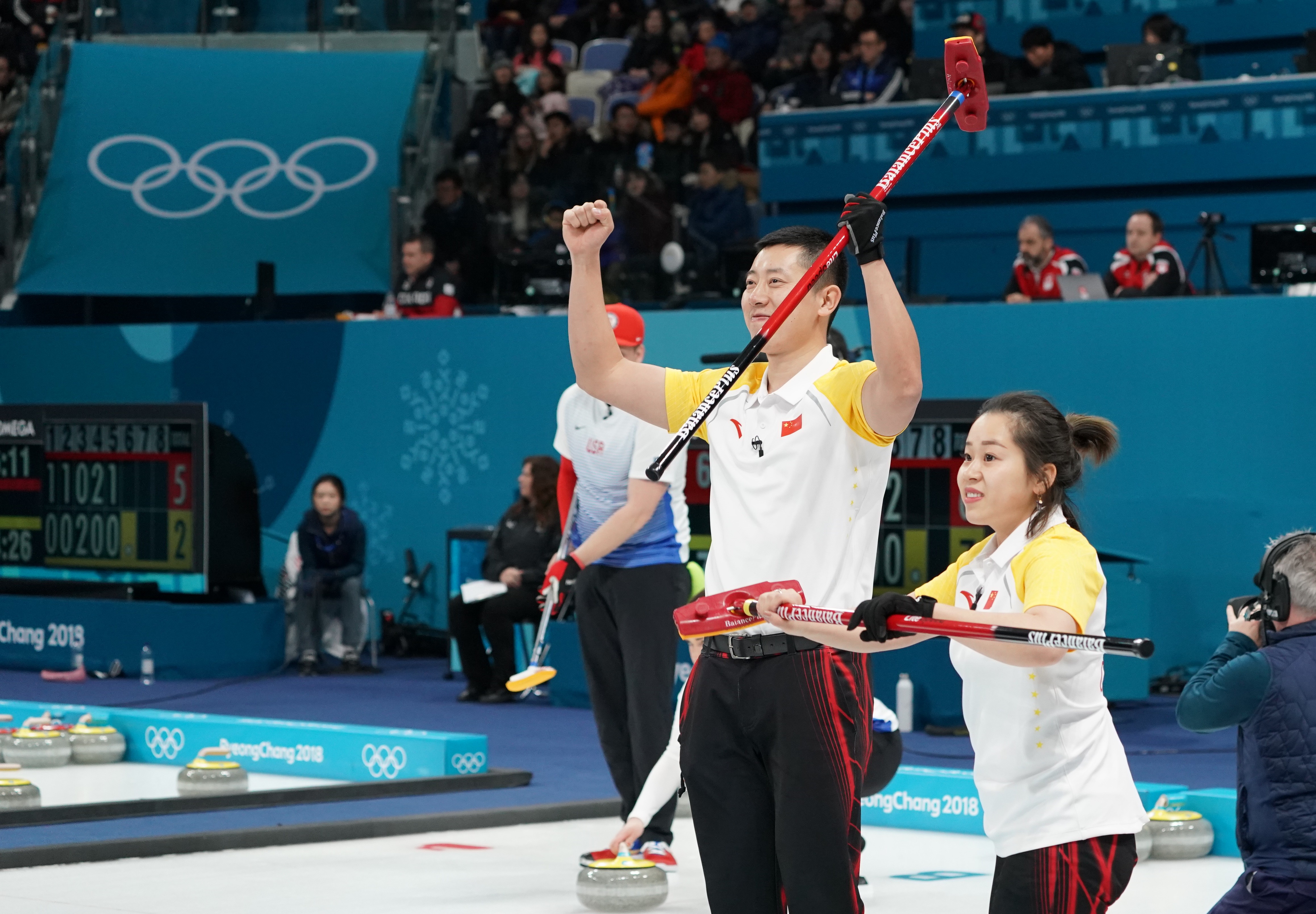 平昌冬奥会冰壶图片