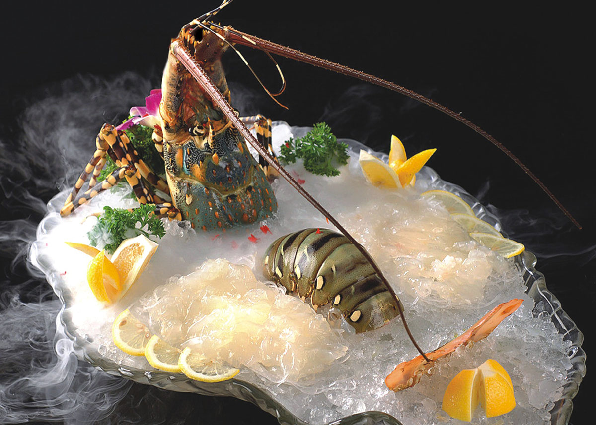 舌尖上的美食诱惑之刺身龙虾,口感佳,味道好,吃过还想下一次