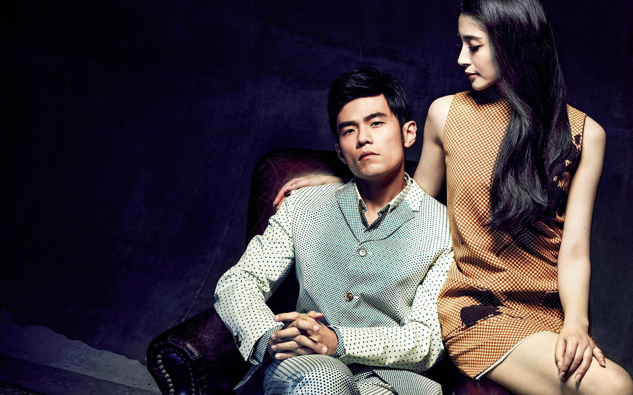 昆凌的气质高雅,谈吐间韵味十足,真的有亲切的天王嫂风范