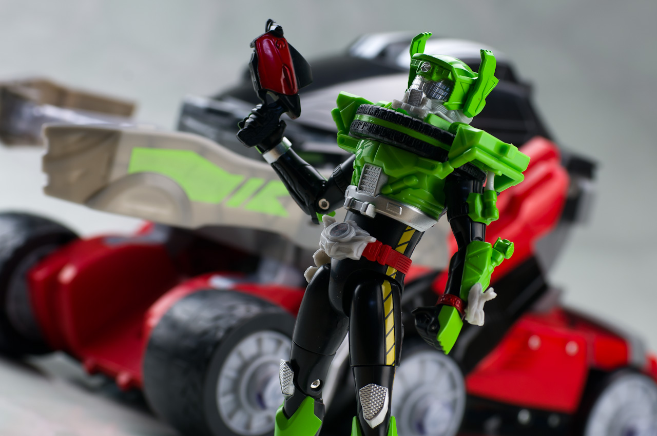 盘点假面骑士drive的六大汽车形态!哪种才是你心中最帅的车型?