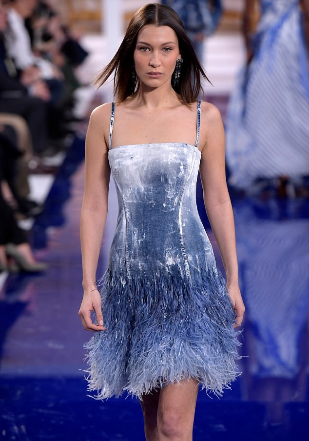 贝拉·哈迪德的这次走秀,应是她在纽约时装周最漂亮的一次