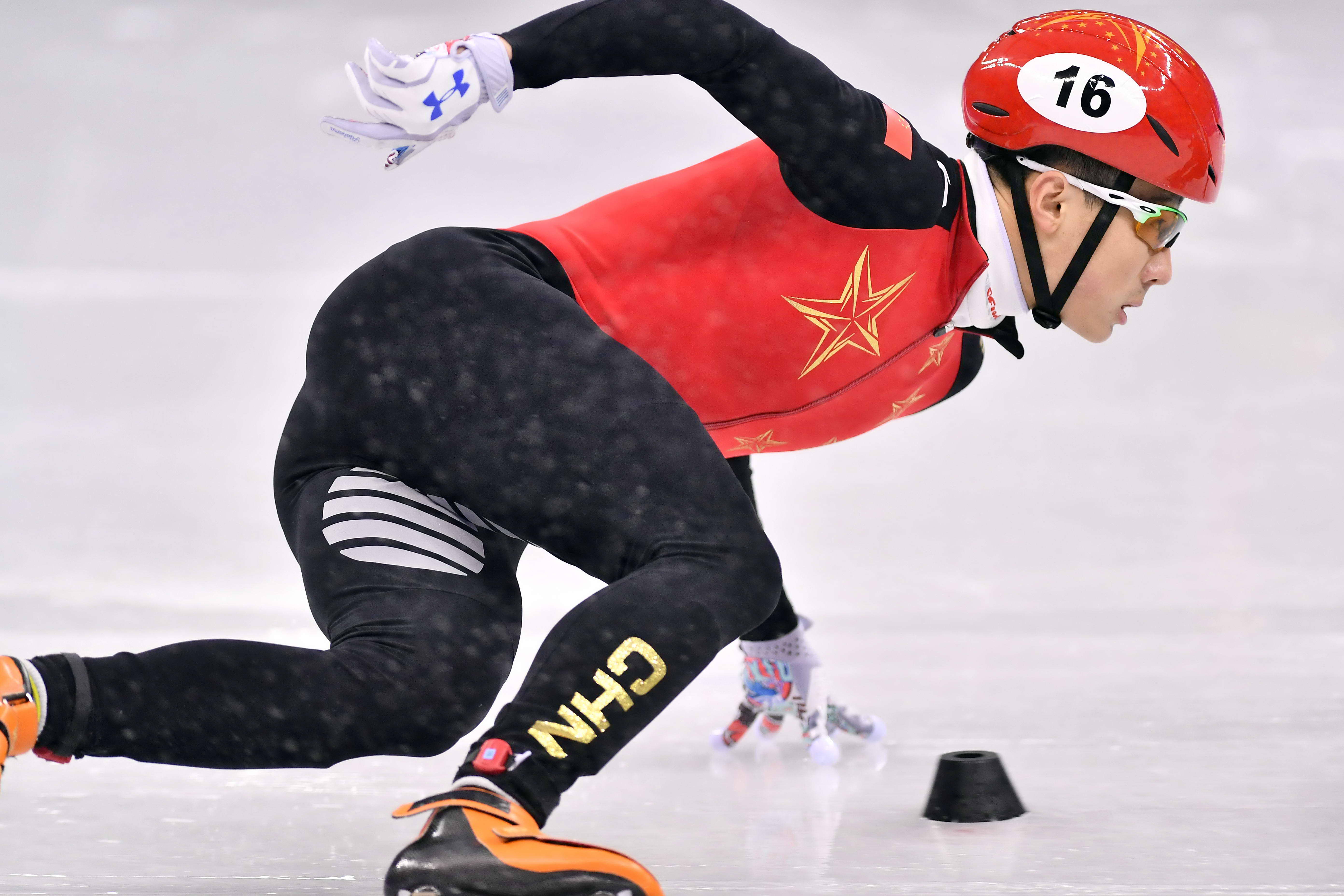 平昌冬奥会短道速滑男子1000米预赛 中国选手武大靖晋级