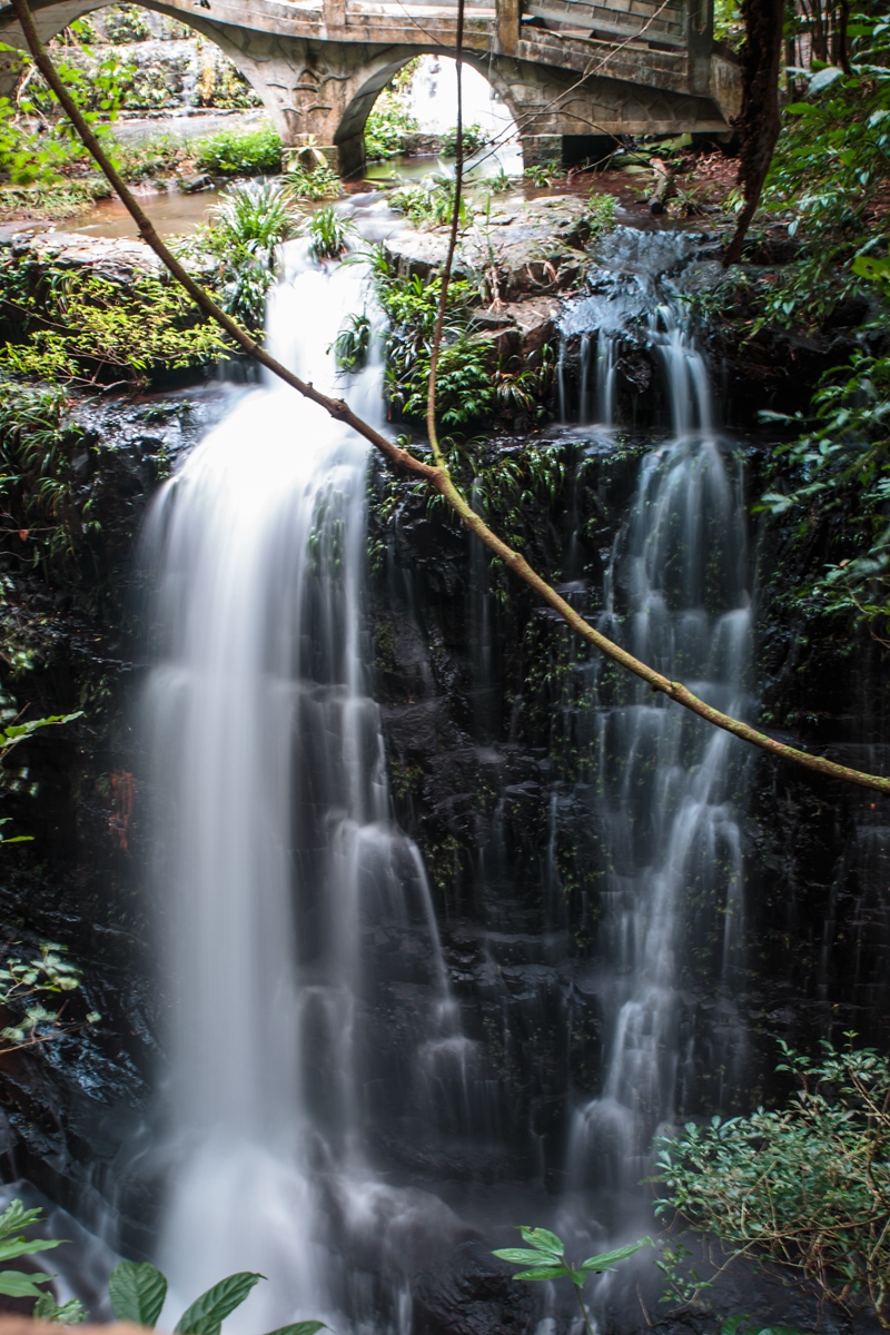 《光与影》横县九龙瀑布群