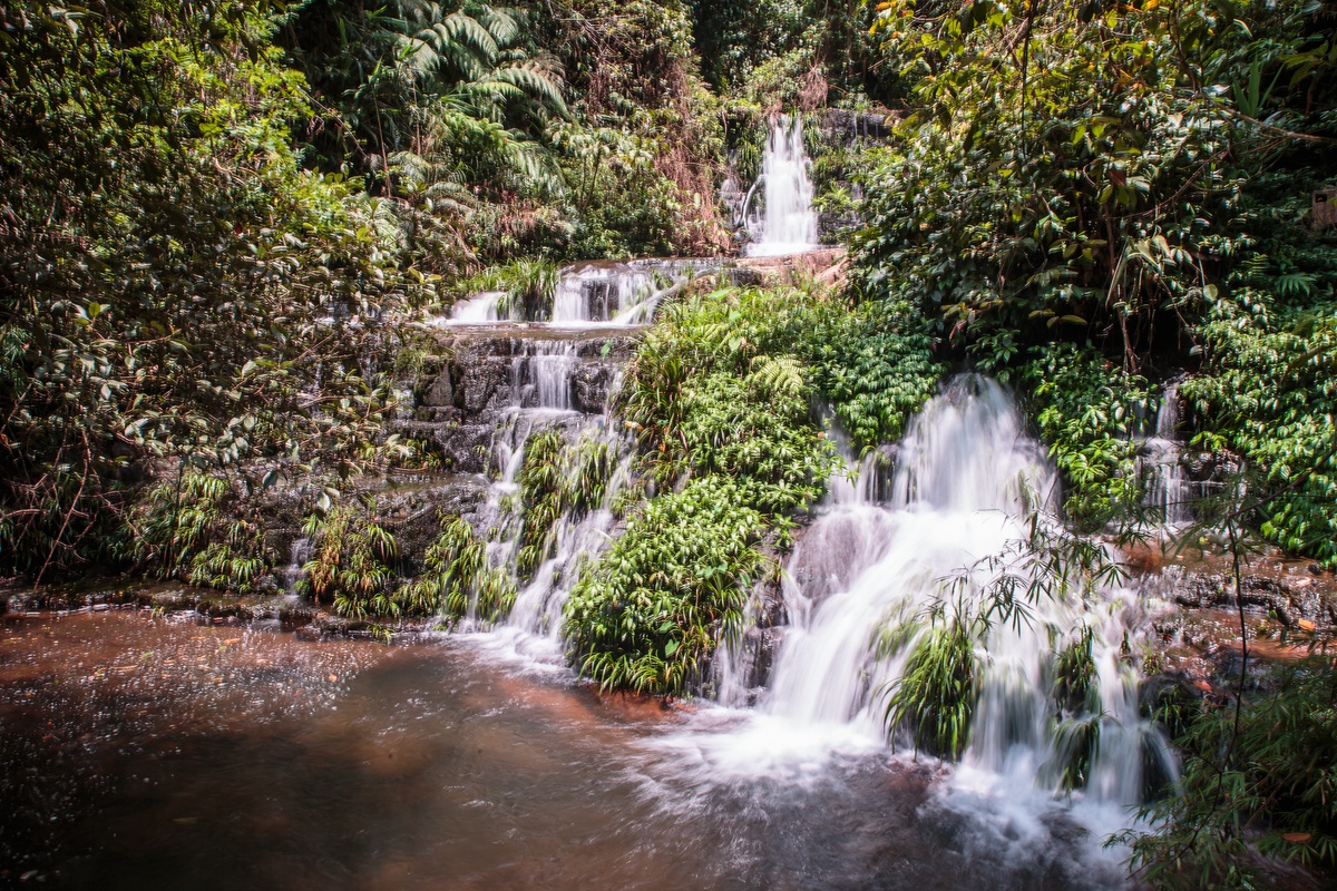 《光与影》横县九龙瀑布群
