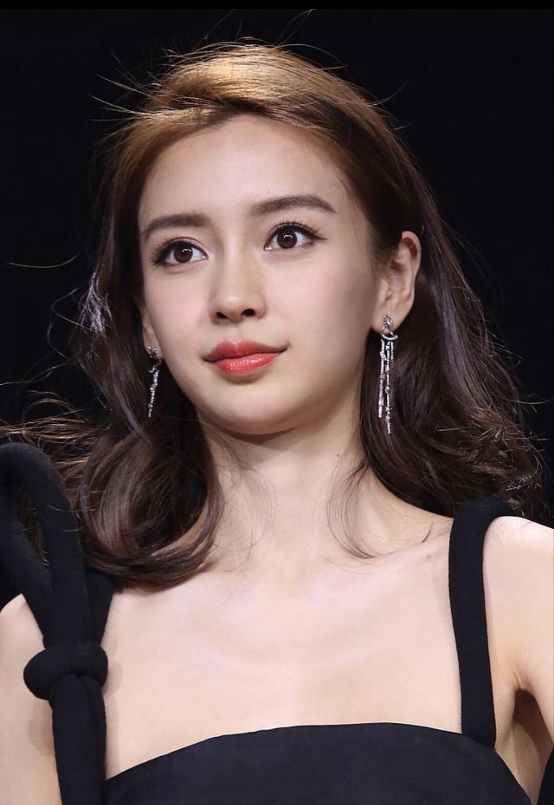 辣妈杨颖这组照片搞怪十足,呆萌风尽显,"杨家将"快来围观!