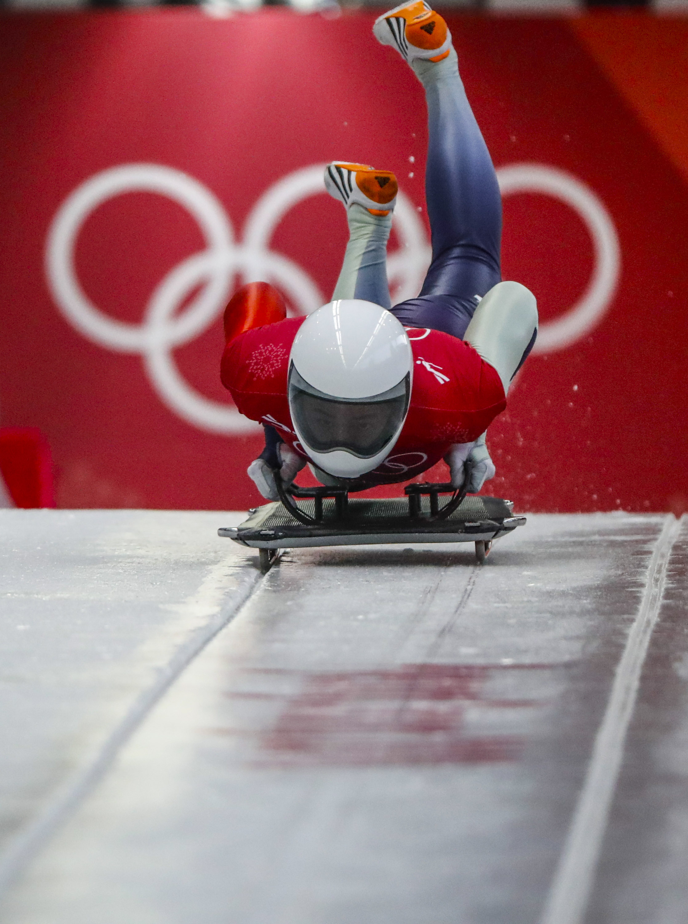 平昌冬奥会男子钢架雪车 中国选手耿文强现身训练