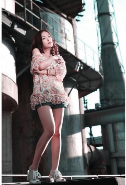 魅技新年提倡用新方法交附近美女,知己,女朋友!来一发