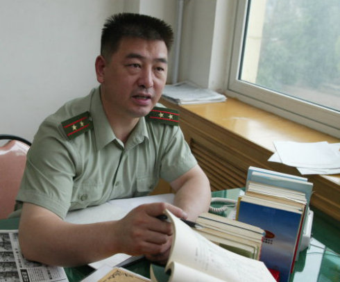 中国的功夫天王,李连杰同名师兄弟,却只甘当一名普通特警!