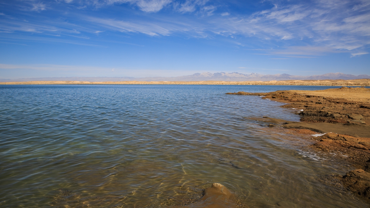 《光与影》青海海西 长江源沱沱河