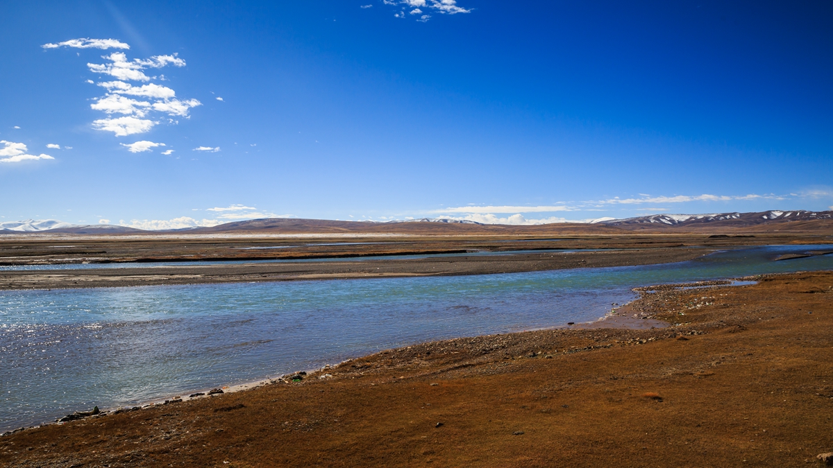 《光与影》青海海西 长江源沱沱河