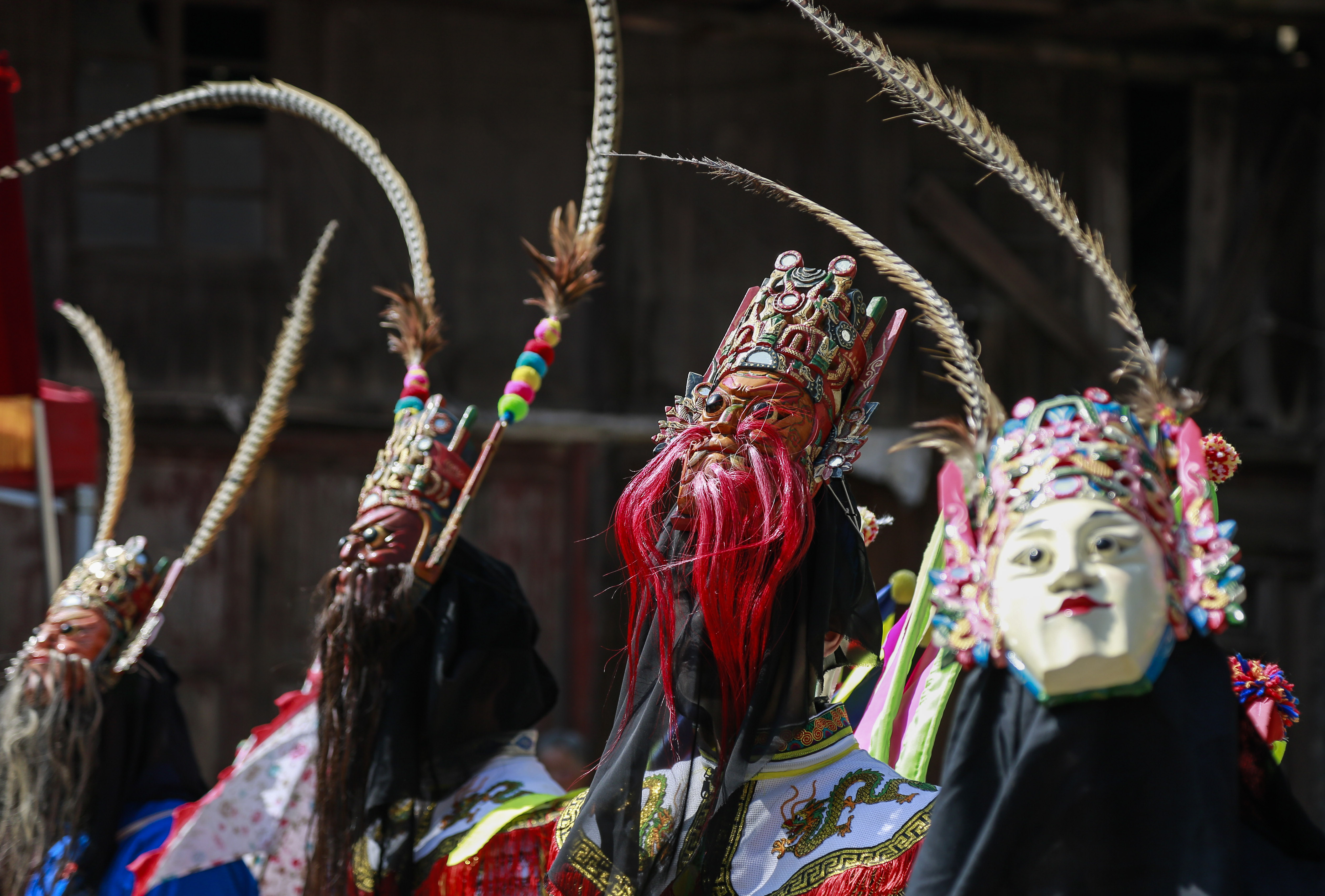 过春节,看大戏,这个古老的地戏表演你看过吗?一般时候看不到