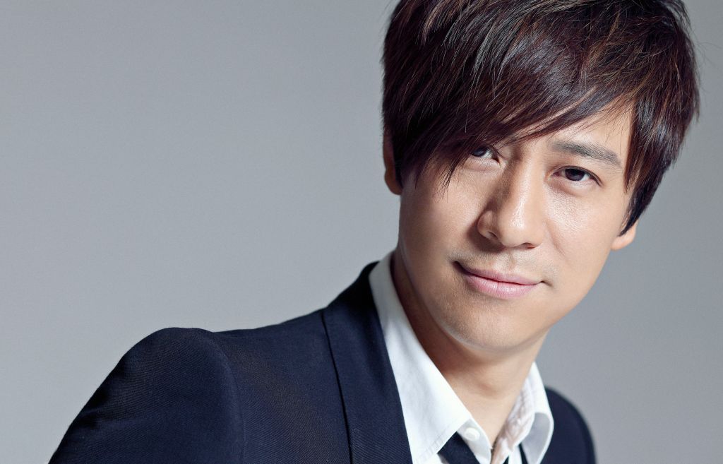 孙楠庆生合照,四个人被网友认错了三个,尴尬!