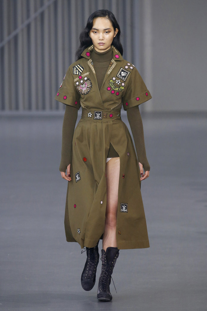 2018秋季伦敦时装周时尚服装走秀欣赏