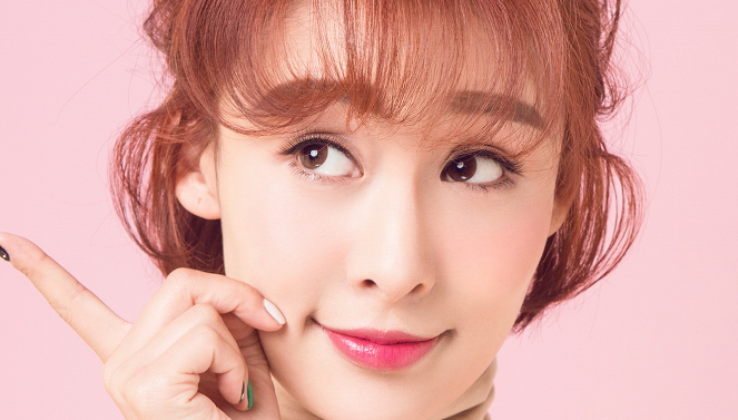 民在突然问道,半边俊美的脸上露出一种狡黠的笑容