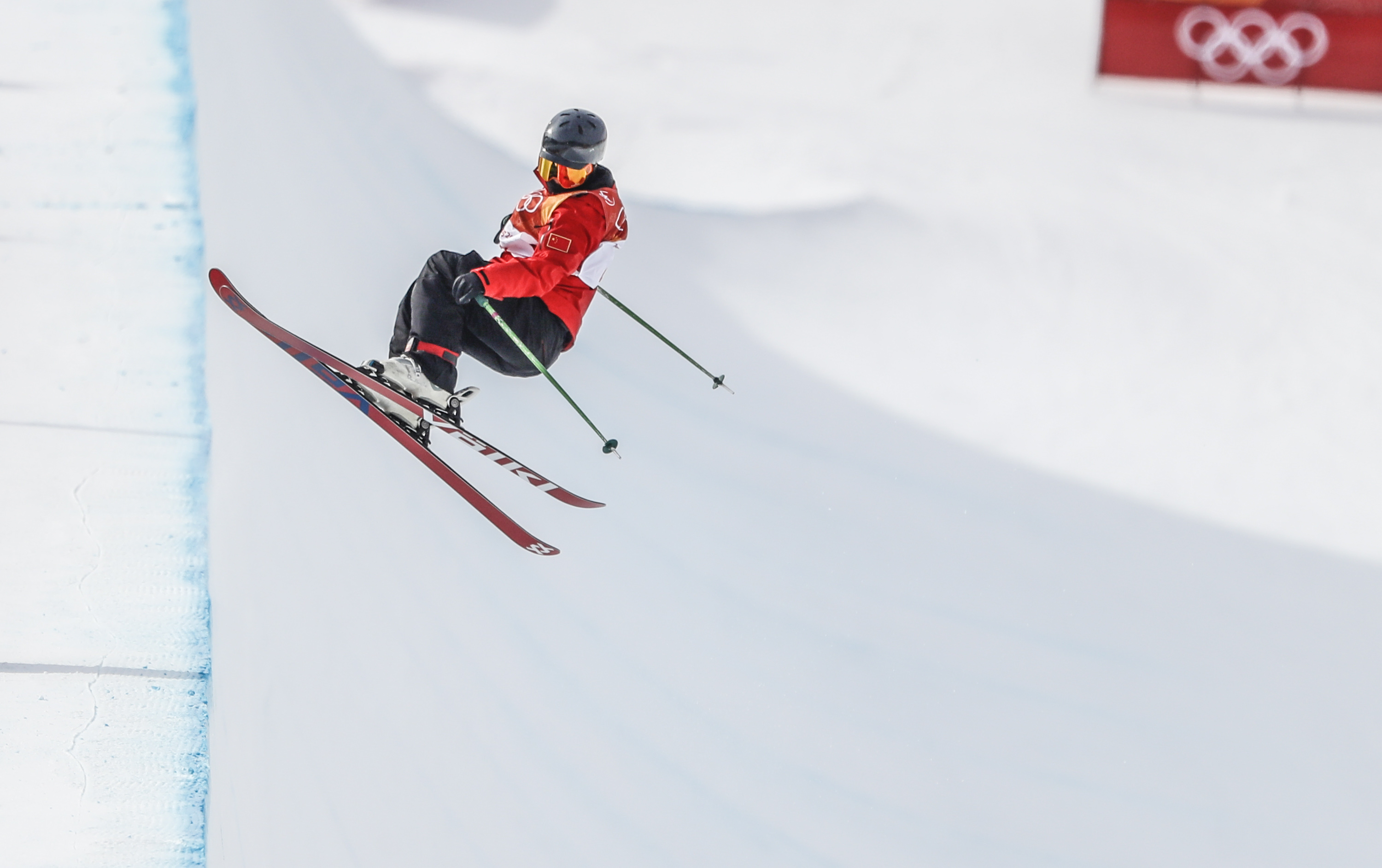 冬奥主题滑雪图片