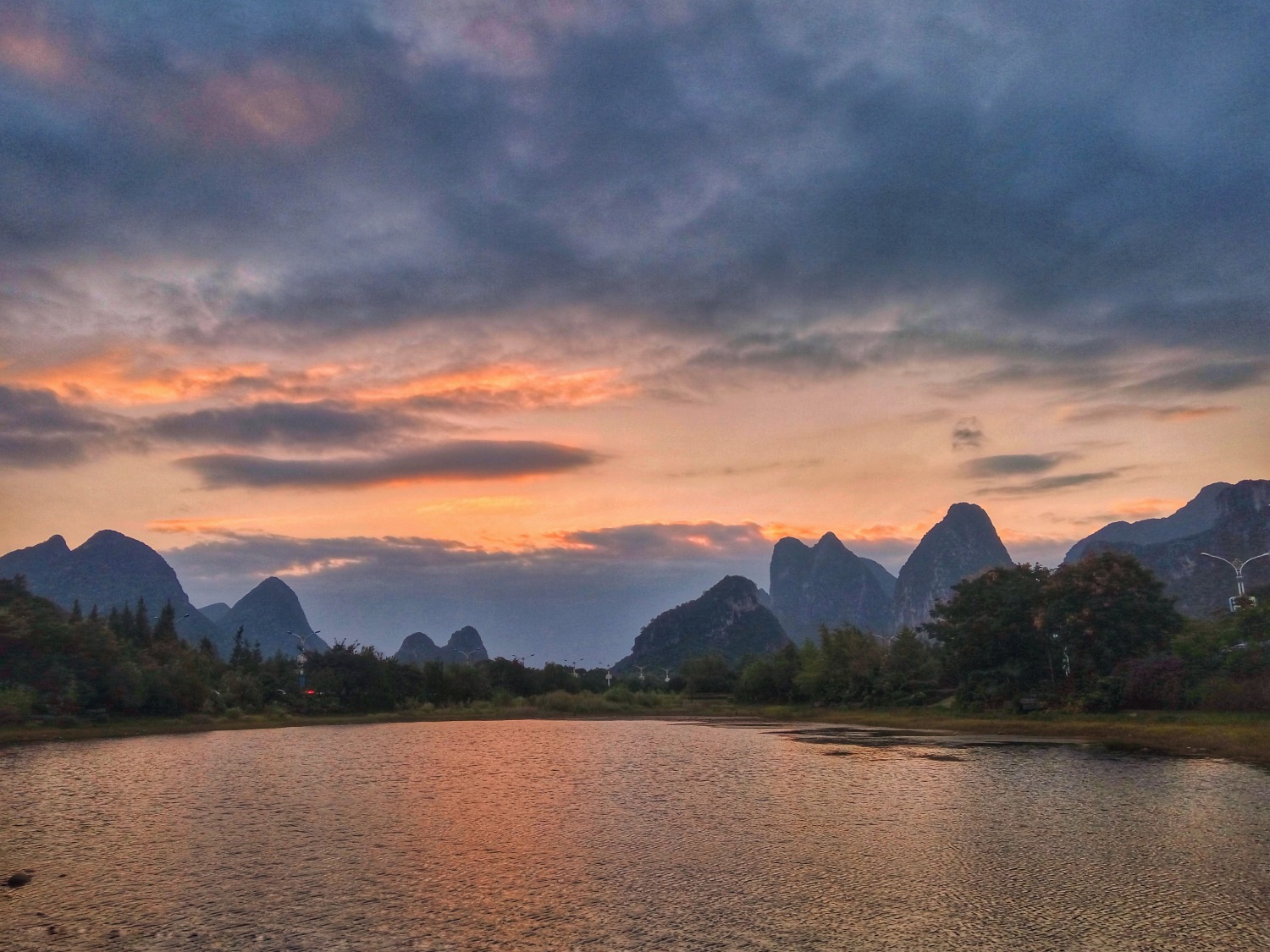 《摄影作品》都督山的晚霞