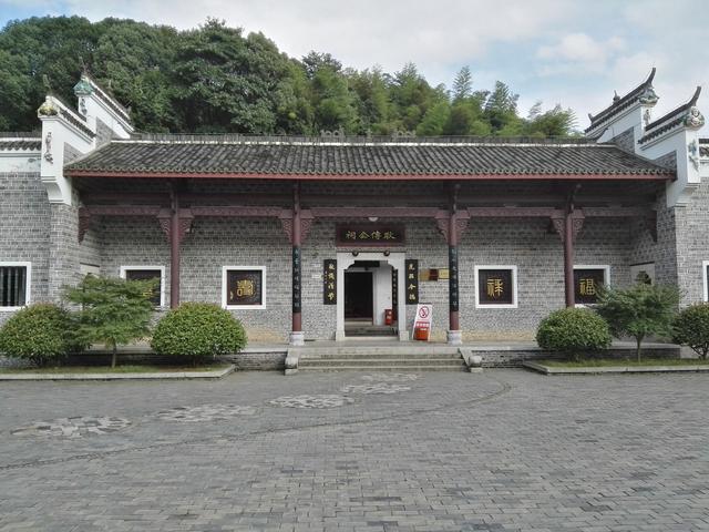 耿飚故居,规模宏大,建筑精美,他是唯一没有授衔的国防部长!