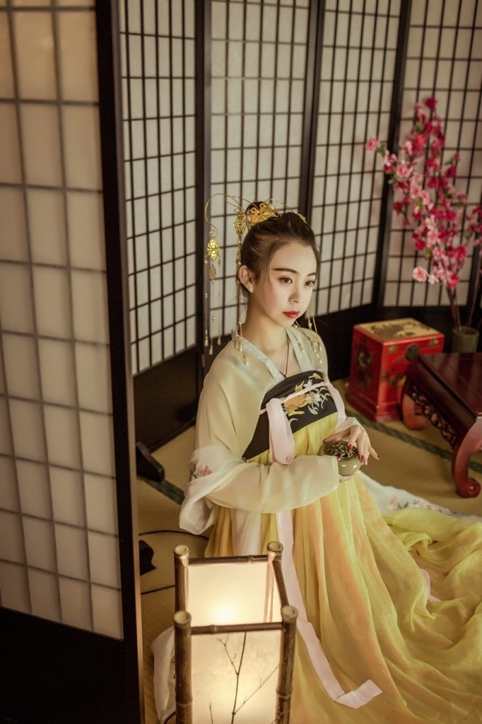 古风摄影:内景古装摄影要注意模特的角度与造型!