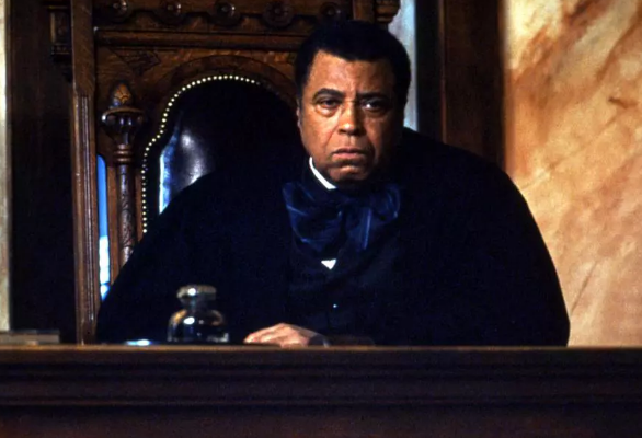 《似是故人来》一部细节处理的很好的电影!