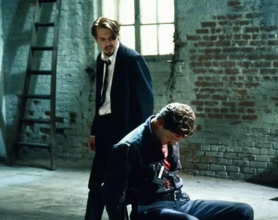 《落水狗》:一部黑色幽默的影片,新生的天才与搞事的混蛋!