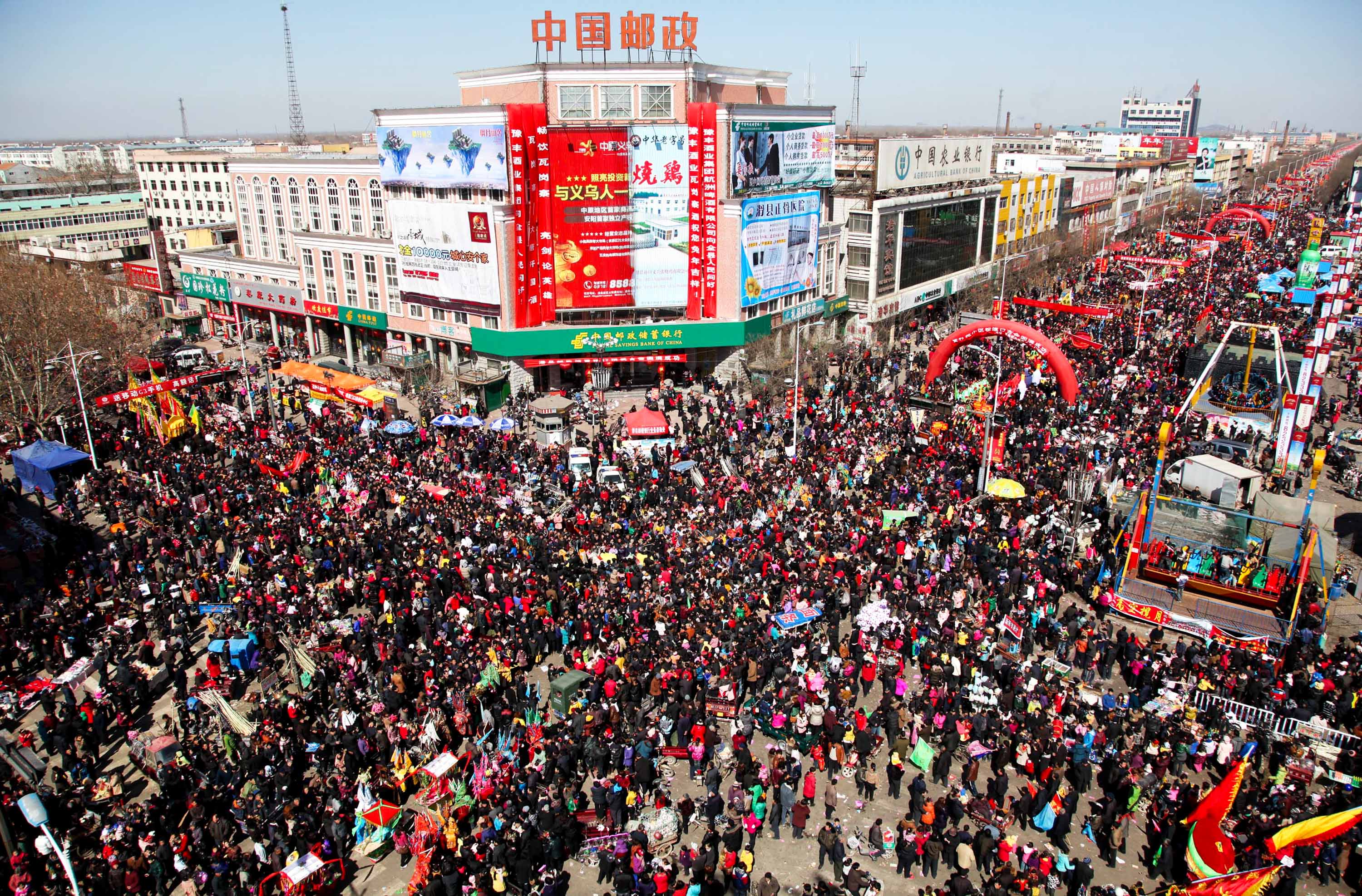 道口古会:百万人云集一小镇,街上的车辆都被游人淹没!