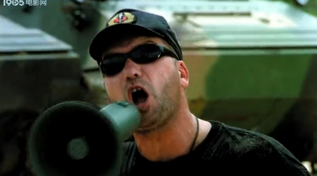 16年前侯勇主演的现代军事动作片《冲出亚马逊》是部好电影