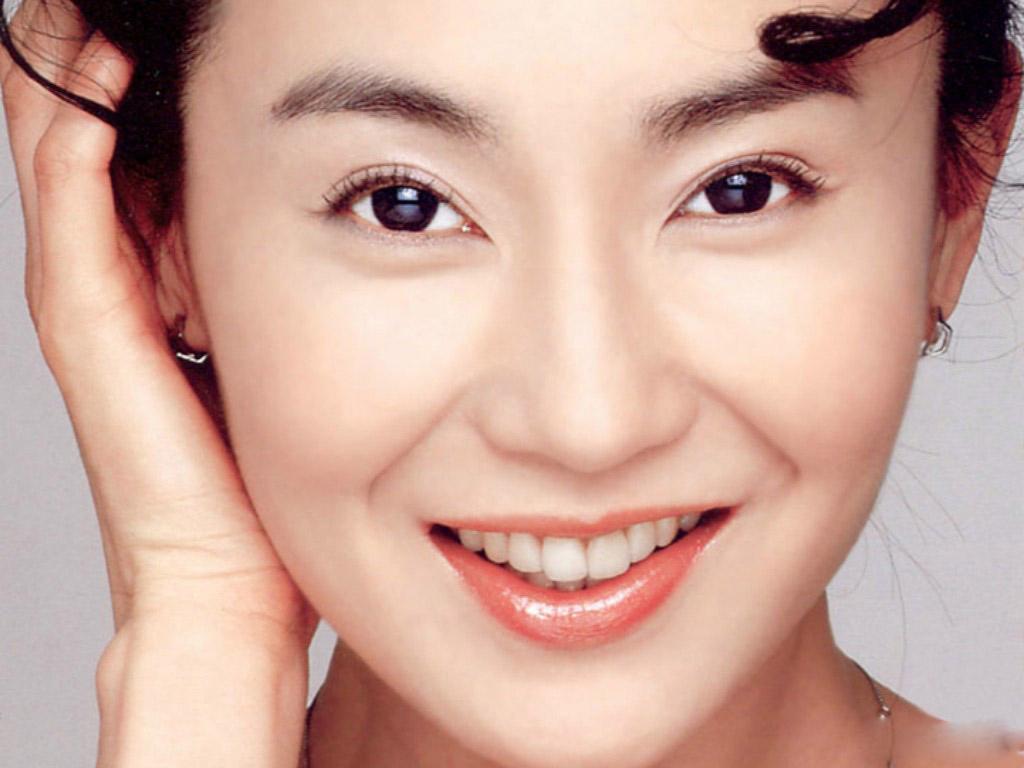 张曼玉的颜值巅峰期,美到骨子里了,曼玉粉快来收图!