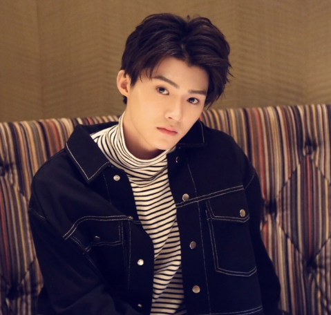 他是《谈判官》里的"孙昊",现实中的他帅气阳光