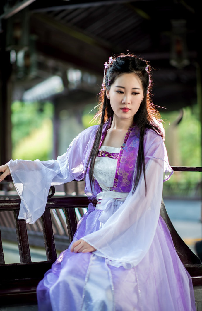 美女摄影:堪比紫霞仙子的紫衣仙子